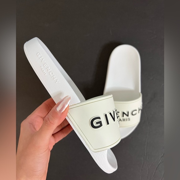 Givenchy Pool Slides - Picture 2 of 10